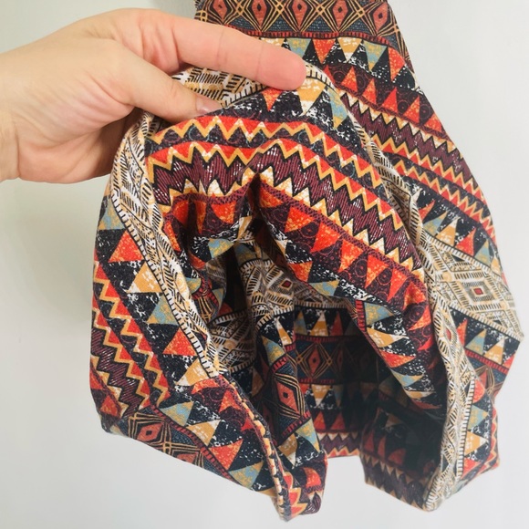 Forever 21 3X Plus Size Tribal Print Cropped Top - Picture 5 of 8